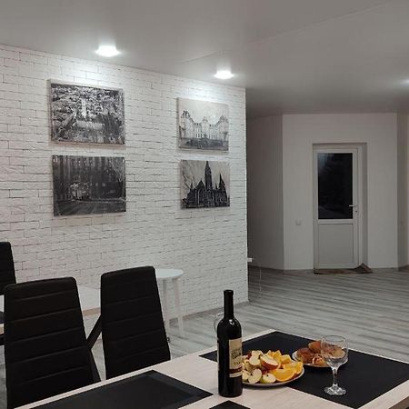 Koteg Lemberg Hotel Slavske Buitenkant foto