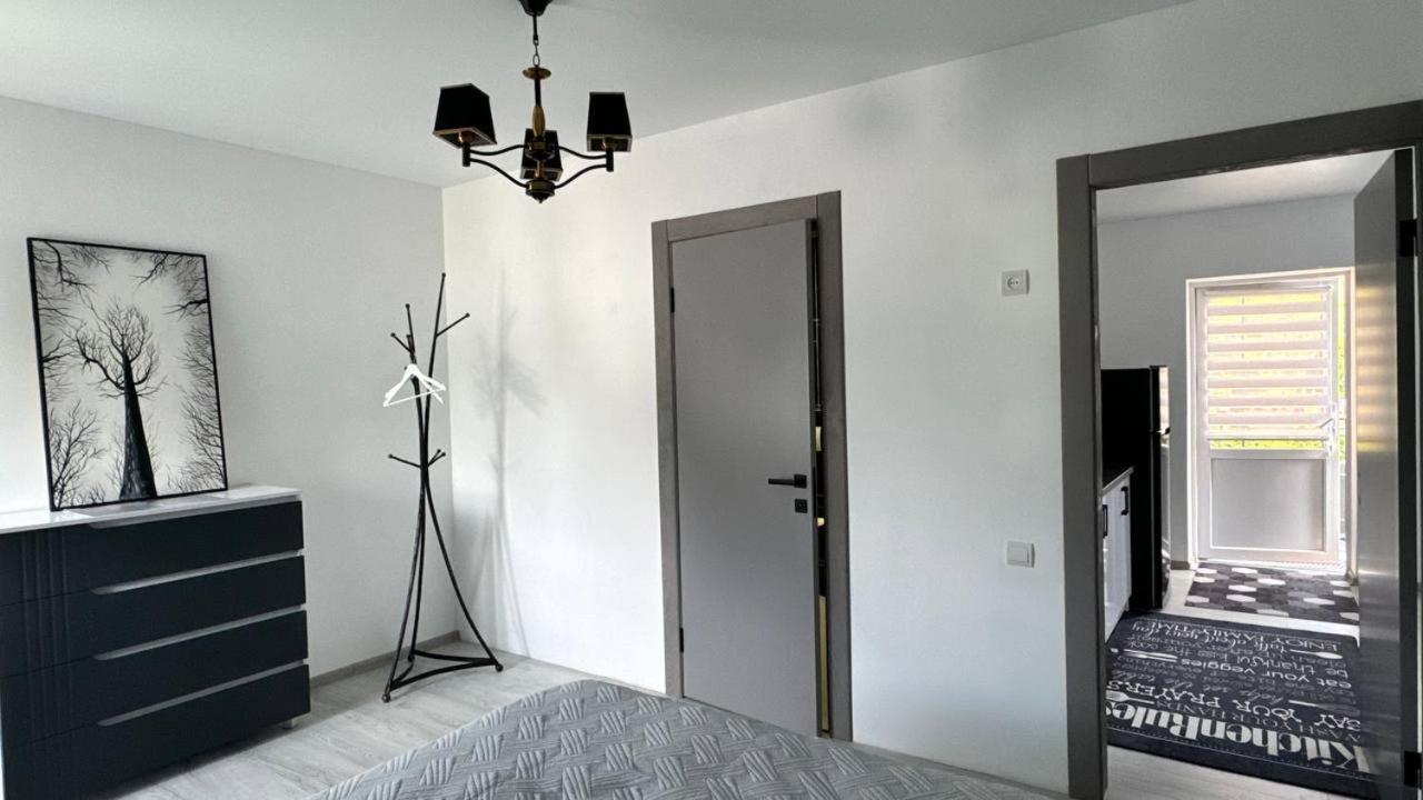 Koteg Lemberg Hotel Slavske Buitenkant foto